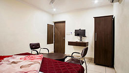 Hotel Surya-Deluxe Room1